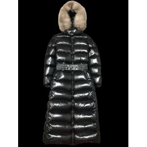 Женский пуховик Moncler