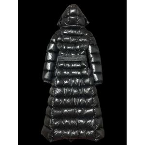 Женский пуховик Moncler