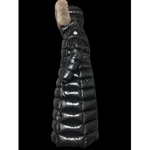 Женский пуховик Moncler
